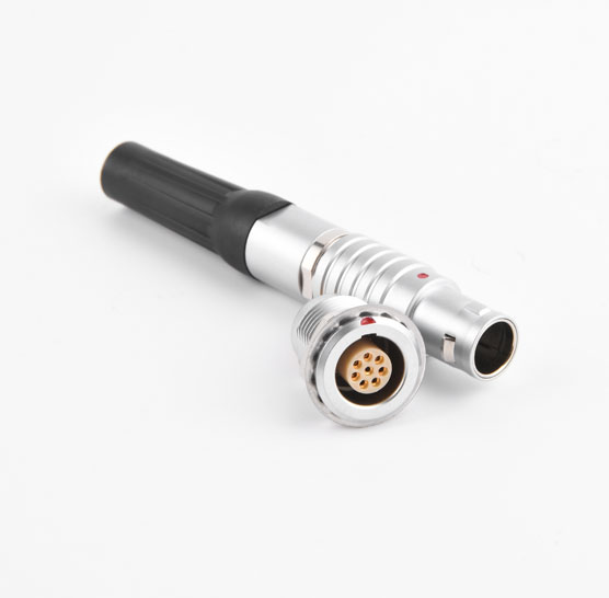 航空連接器的尾部附件要擰多緊？