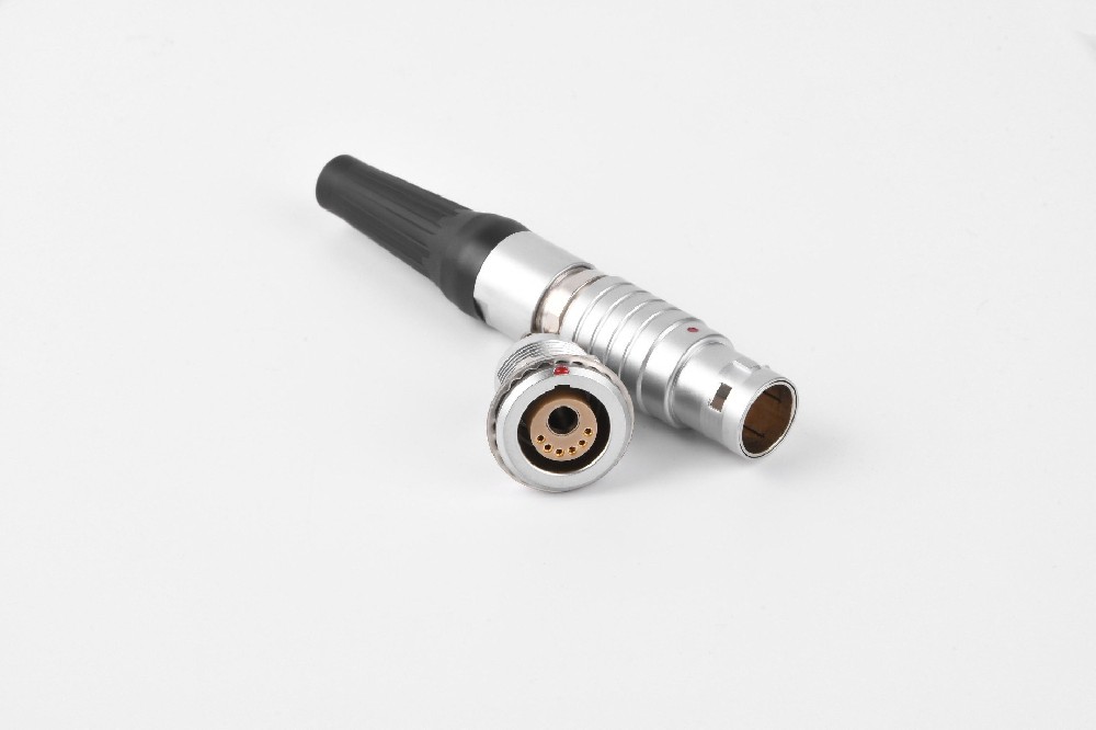 氣電一體航空連接器的防水功能及其重要性